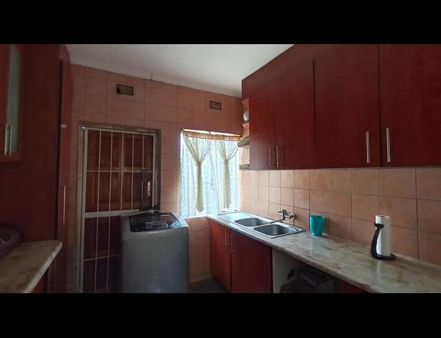 3 BEDROOM FREESTANDING FOR SALE IN BIRCHLEIGH NORTH